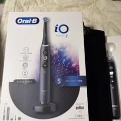 Oral-B iO シリーズ7 電動歯ブラシのサムネイル
