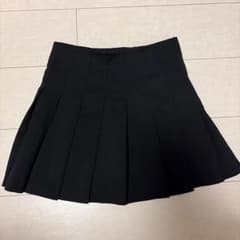 H&M DIVIDED ブラック プリーツミニスカートのサムネイル