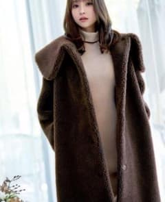 ゆうゆ様専用 新品未使用エミリアウィズ　ロングボアコート　ブラウン　Fのサムネイル