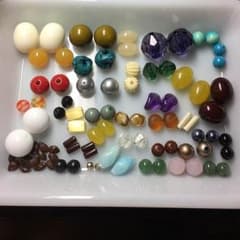 アクリルビーズ ヴィンテージ風 60個以上のサムネイル