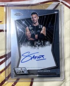 Topps Chrome WWE Ricky Saints 直筆サインカードのサムネイル