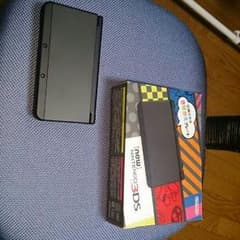 ＮＥＷ ３DS ブラックのサムネイル