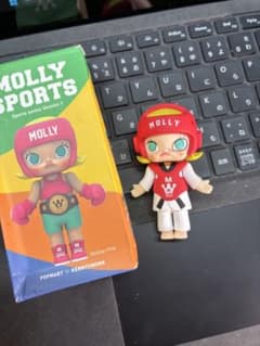 初期MOLLY POPMART スポーツシリーズ テコンドー赤コス - メルカリ