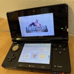 【ジャンク品】ニンテンドー3DS 本体　進撃の巨人ソフト付きのサムネイル