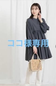 くるみ釦ギャザーチュニックブラウスのサムネイル
