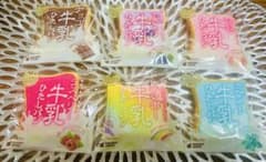 BLOOM 牛乳ひたしパン 6種セット スクイーズのサムネイル