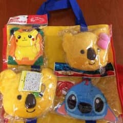 コアラのマーチパスケース、ピカチューティッシュケース、まとめてのサムネイル