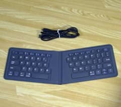 サンワサプライ 折りたたみ Bluetooth キーボード 400-SKB051のサムネイル