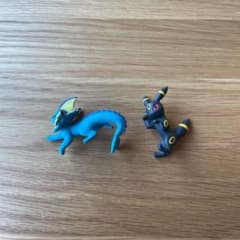 ポケモンフィギュア ブラッキー,シャワーズのサムネイル
