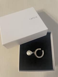 LAPUIS イヤーカフ 淡水真珠 シルバーカラー専用箱ありのサムネイル