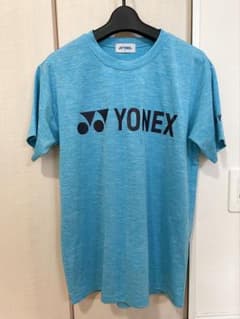 YONEX スポーツウェア　上のみのサムネイル