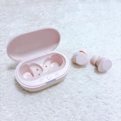 PHILIPS ワイヤレスイヤホン ピンク ケース付 型番不明