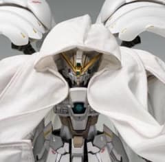 GUNDAM FIX 윙 건담 제로 클로크드 커스텀