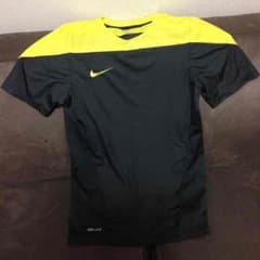 ナイキ  Tシャツのサムネイル