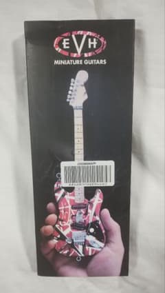 Sale!【極美品】EVH Frankenstein ミニチュアギター - メルカリ