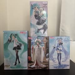 【未開封品】初音ミク フィギュア 4体セットのサムネイル