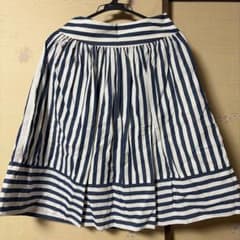 BEAMS HEART ストライプ 膝丈スカート サイズ1のサムネイル