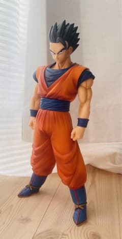 ドラゴンボール グランディスタ アルティメット悟飯 フィギュアのサムネイル