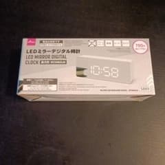 【新品】ダイソー LEDミラーデジタル時計 長方形 ホワイト DAISOのサムネイル