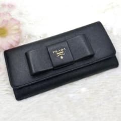 美品✨プラダ 長財布 サフィアーノ フィオッコ ブラック メタルロゴ