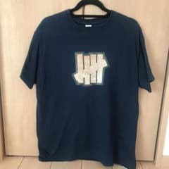 UNDEFEATED♡Tシャツのサムネイル