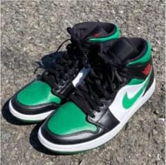 NIKE AIR JORDAN 1 MID パイングリーンのサムネイル