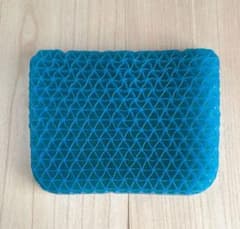 未使用⭐︎プレミアムゲルクッション　カバー付き　3D立体形状のサムネイル
