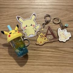 ポケモン ピカチュウ アクリルキーホルダー キーホルダー ステッカー