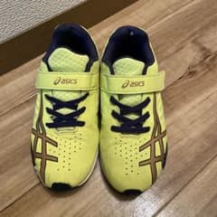 アシックス　スニーカーのサムネイル