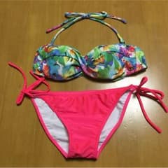 dazzlin 水着のサムネイル