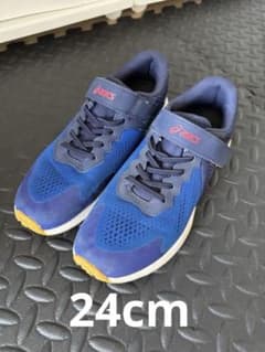 ASICS (アシックス)ランニングシューズ 24cmのサムネイル