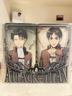 Attack Titan Set of 2 cans