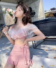 新品未使用　ピンク フリル 水着 セパレートショーパンツ レディースのサムネイル