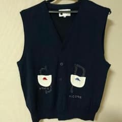 美品⭐ピッコーネ ベストのサムネイル