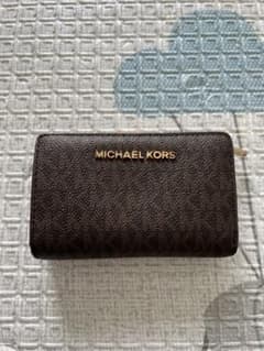 MICHAEL KORS 二つ折り財布のサムネイル