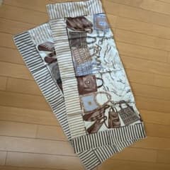 d*9様 FENDI シルクストール バッグデザインのサムネイル
