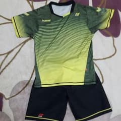 ♡Hummel サッカーウェア上下♡のサムネイル
