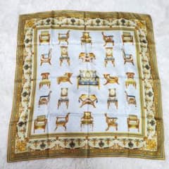 美品 GUCCI　グッチ　シルクスカーフ　ライトブルー　椅子柄　チェアー 美品 GUCCI グッチ シルクスカーフ ライトブルー 椅子柄 チェアー