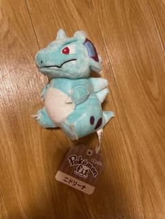 ポケモンセンター Pokemon ニドリーノ ニドリーナ ピカチュウ ニドランのサムネイル
