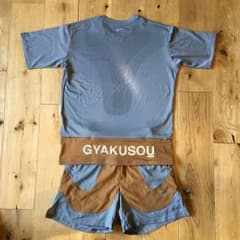 GYAKUSOU ランニングウェア 上下セットのサムネイル