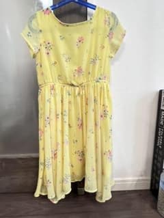H&M イエロー 花柄ワンピースのサムネイル