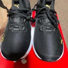 PUMAのスニーカですのサムネイル