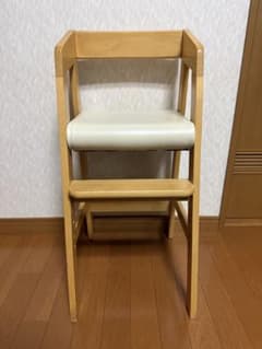 u*c様 ⭐︎木製 ベビーチェア 高さ調節可能⭐︎のサムネイル