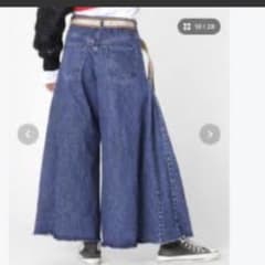 RNA アールエヌエー スーパーワイドバギーデニムパンツ Mのサムネイル
