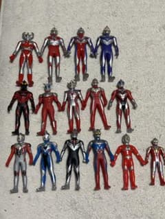 ウルトラマン・仮面ライダー フィギュアセットのサムネイル