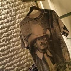 神戸古着屋購入 モノトーンデザインTシャツのサムネイル