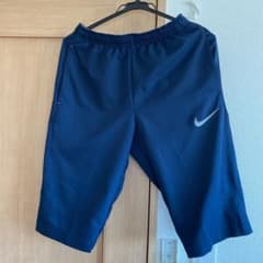 Sサイズ　NIKE DRY-FITハーフパンツ　ネイビーのサムネイル