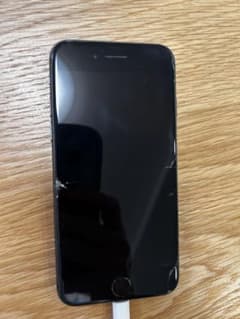 iPhone 8 64GB スペースグレイ SoftBank 80％ 画面割れのサムネイル
