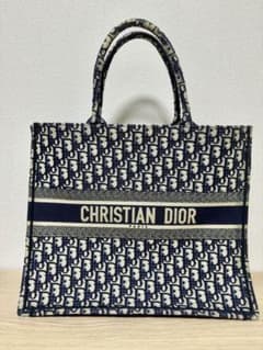 【美品】DIOR BOOK TOTE バッグ ラージ　ディオール　ブックトートのサムネイル