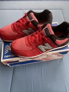 【さっち様専用】NEW BALANCE 574/ブラック/レッドのサムネイル